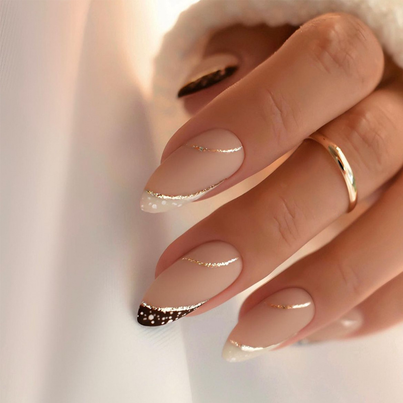 Nail Art Fake Nails - 24-teilige tragbare Nägel im französischen Stil,