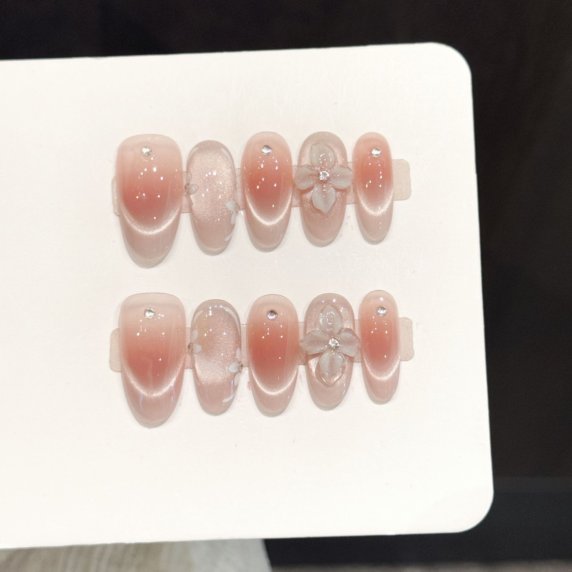 Nail Art Fake Nails - 10 Stück handgemachte Press-On-Nägel, eis-transparent, französischer