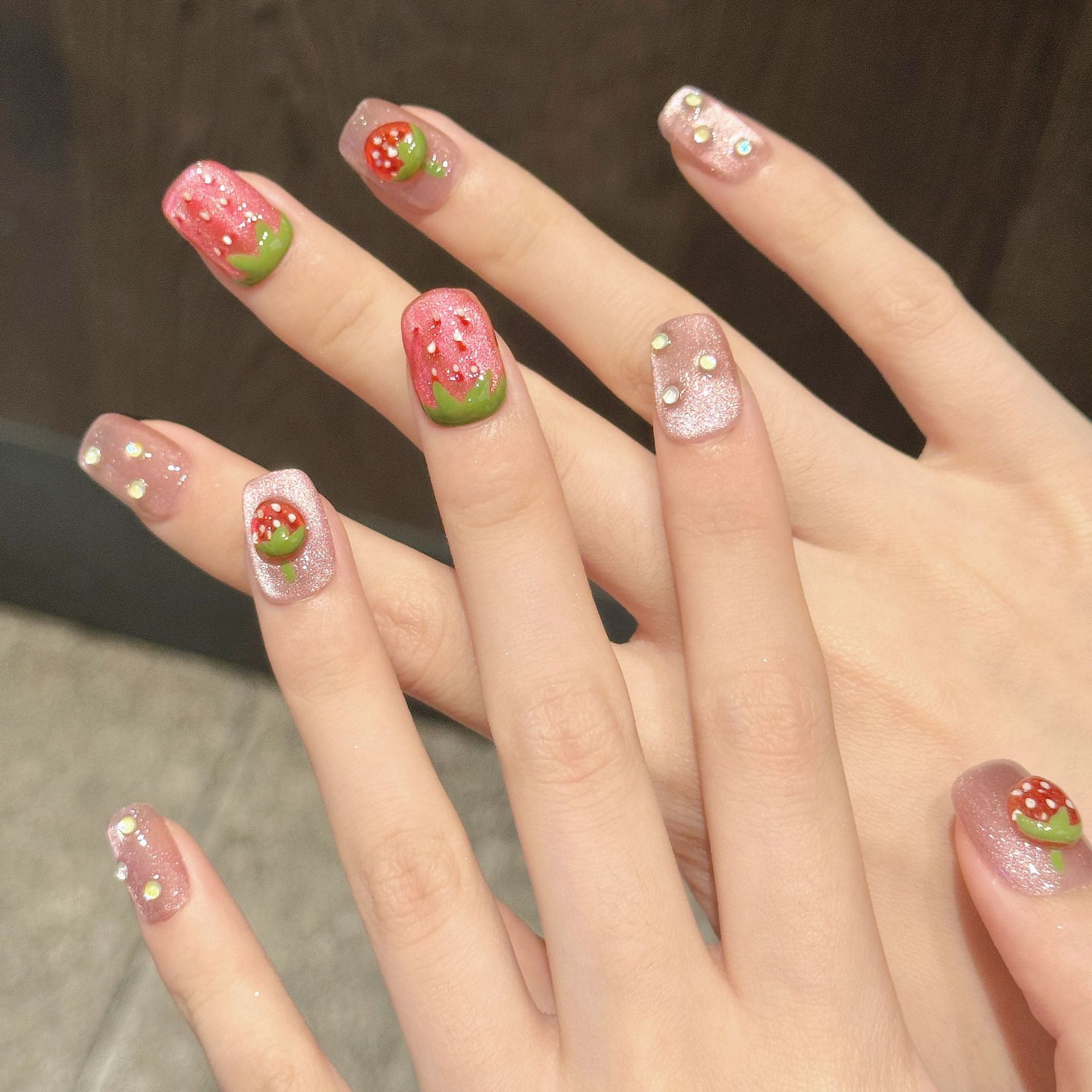 10 Stück handgemachte Nägel zu – Nail Art Strawberry Bewertung und Preis